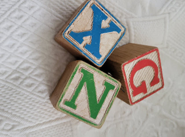 Molds, Blocks and Trees. Share NOW. #christmas, #molds, #Christmasdecor, #blocks, #trees, #eclecticredbarn